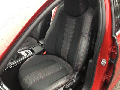 Peugeot 308 Photo 14