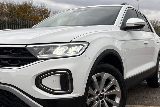 VOLKSWAGEN T-Roc Photo 34