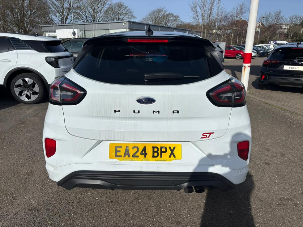Ford Puma Photo fe08ca64-c24d-48a3-9daf-d4f21f364571.JPEG