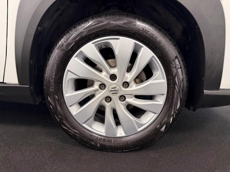 Suzuki S-Cross Photo fe08dcd9-6a46-4d8b-b61c-fe753e1b9f2f.jpg
