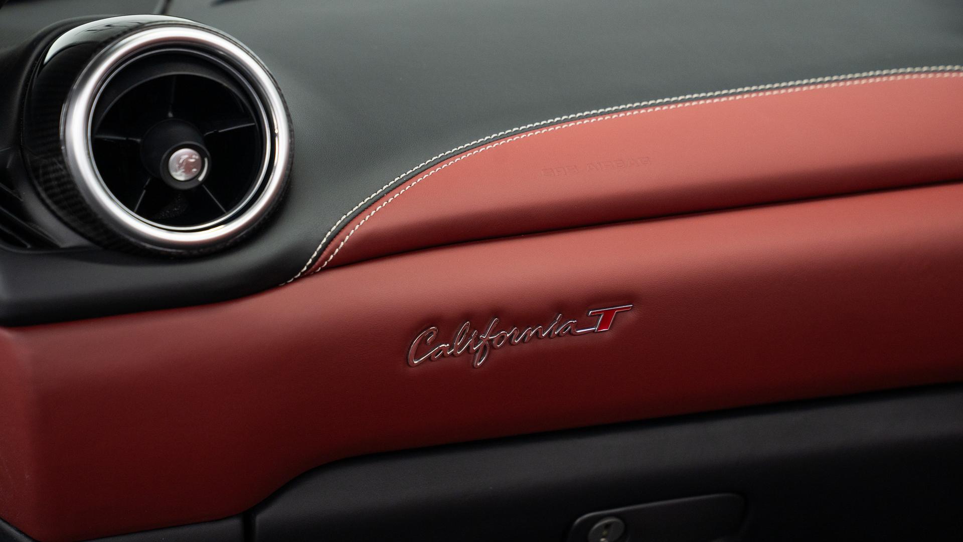Ferrari California Photo fe15f8b2-de38-4b65-bd52-18c08a8b48c5.jpg