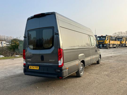 Iveco Daily 35S16V Photo