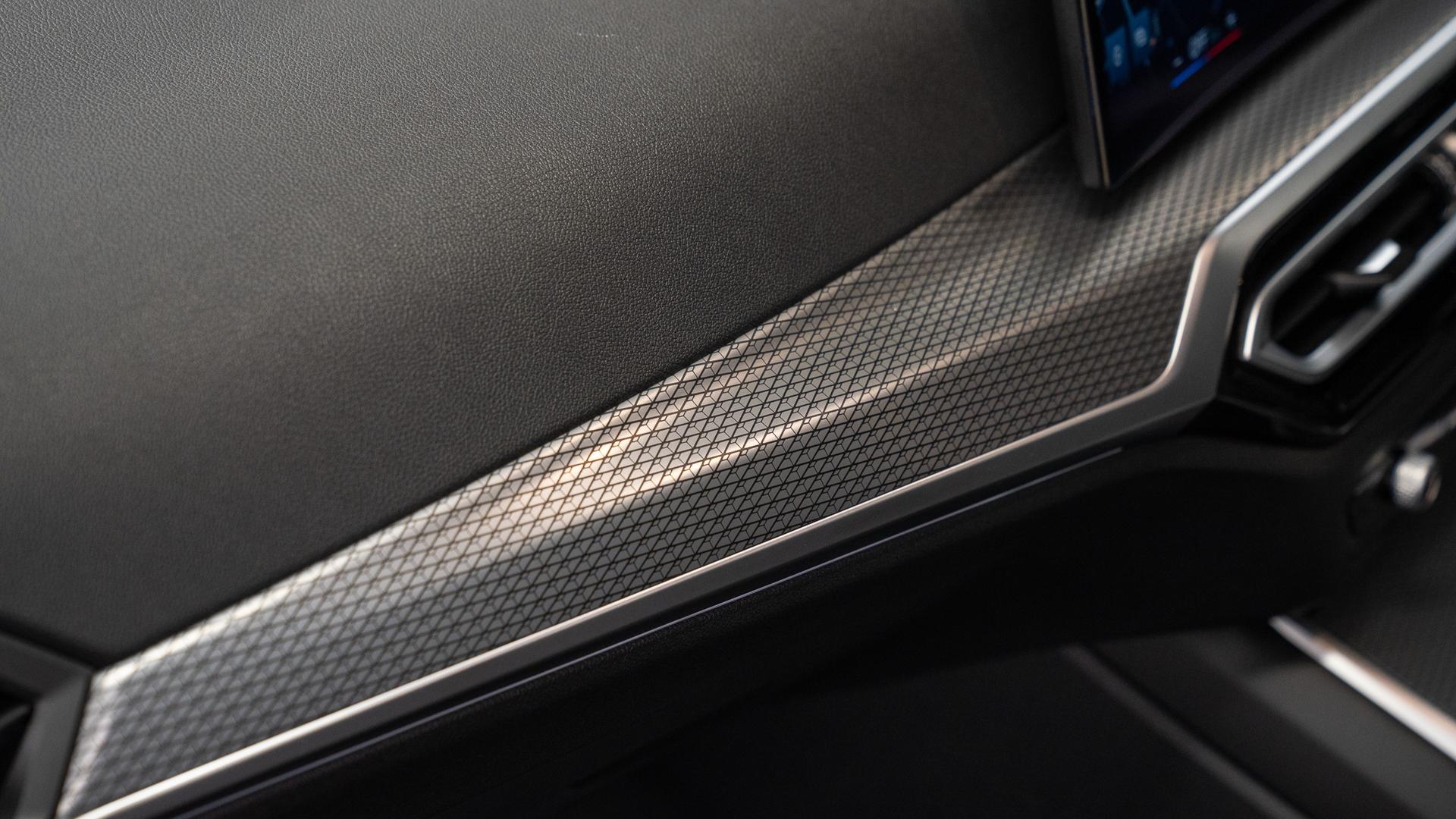 BMW 330i Touring Photo fe220aa3-2cf4-48a0-aced-4d06e6f7a419.jpg