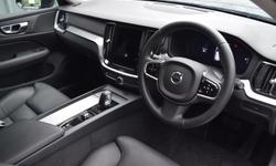 Volvo V60 Photo 2
