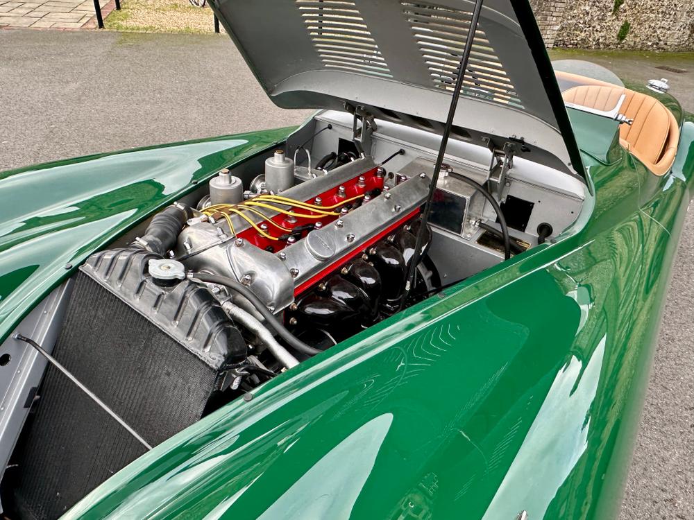 Used Jaguar XK120 1JYU 26