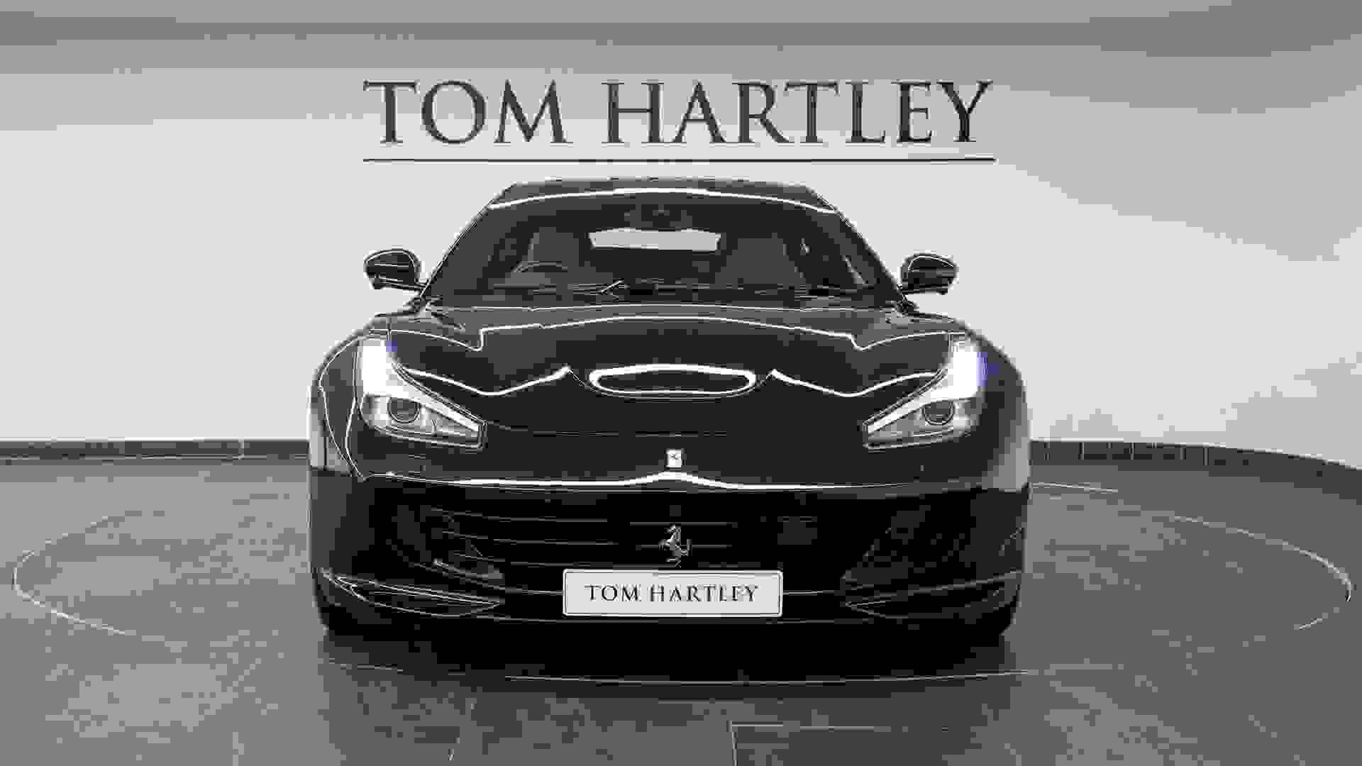 Ferrari GTC4 LUSSO T Photo fe33fef7-4609-4d4b-9b78-54d456136488.jpg