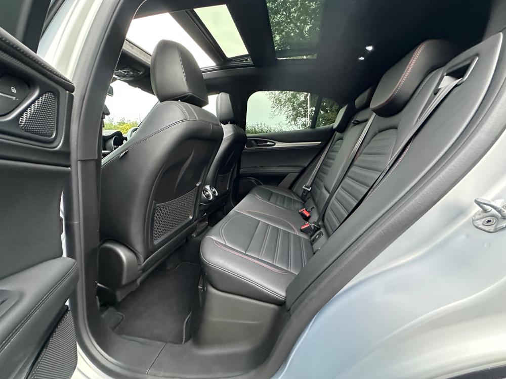 Used Alfa Romeo Stelvio WG73CZE 28