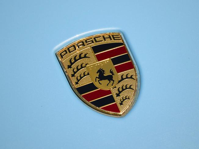 PORSCHE Taycan Photo 7