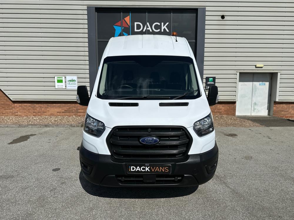 Ford Transit Photo fe64c61f-268a-49c3-b490-805389d2388c.jpg
