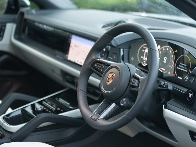PORSCHE Cayenne Photo 8