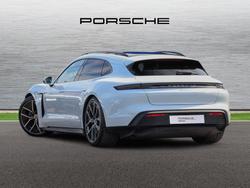 PORSCHE Taycan Photo 2
