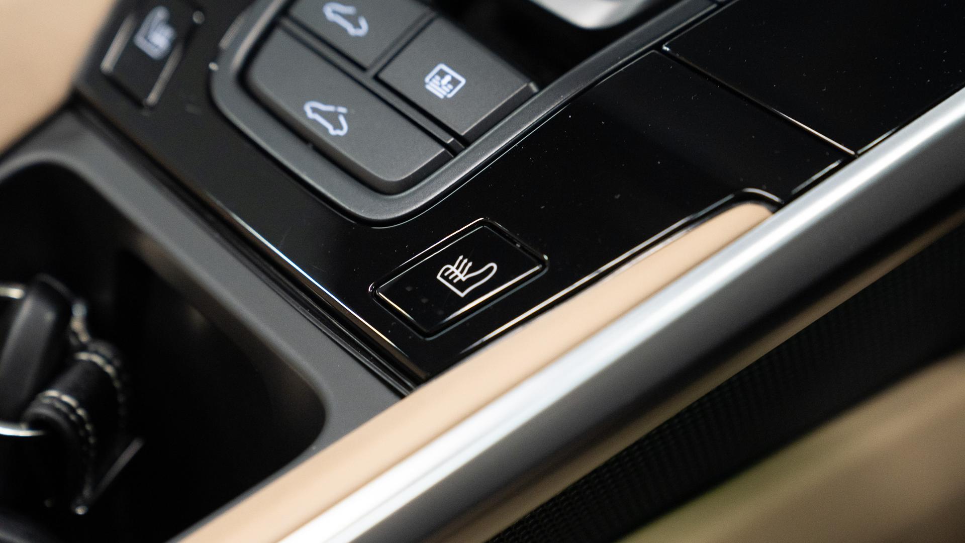 Porsche 911 Photo fe7ec2b8-f765-4509-a45d-0e3786c2d251.jpg