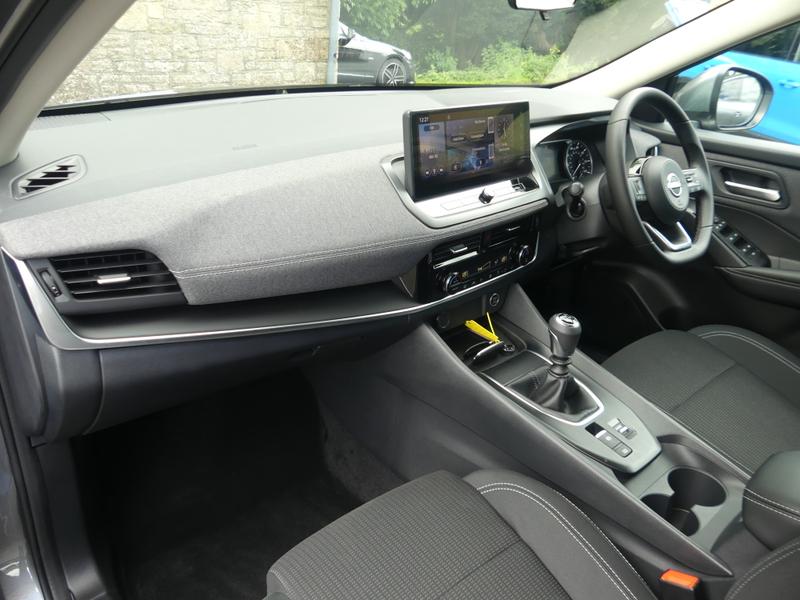 Nissan Qashqai Photo fe8eaa2a-6a9e-4f48-87ac-78376f36f5f4.jpg