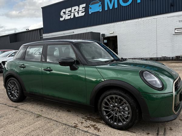 Used 2025 MINI COOPER 1.5 C Exclusive 5dr Auto Green at SERE Motors