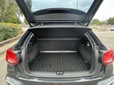 Audi Q2 Photo 11
