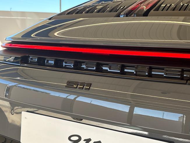 PORSCHE 911 Photo 46