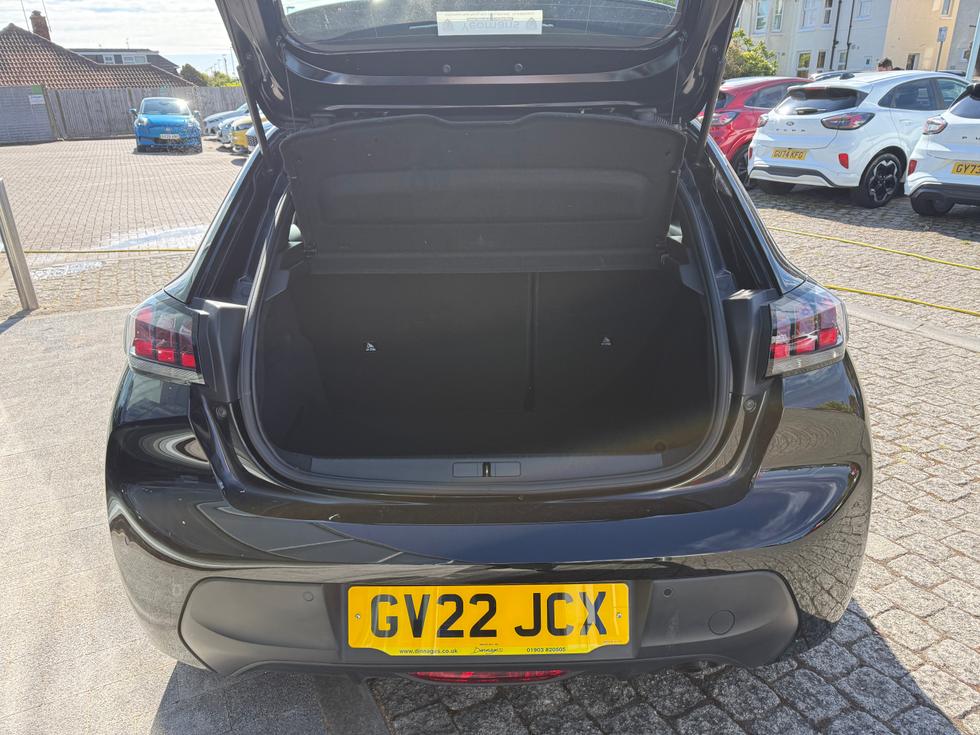Peugeot 208 Photo fec022bb-b56f-4d37-8b06-4c5a3aeeb64f.jpeg