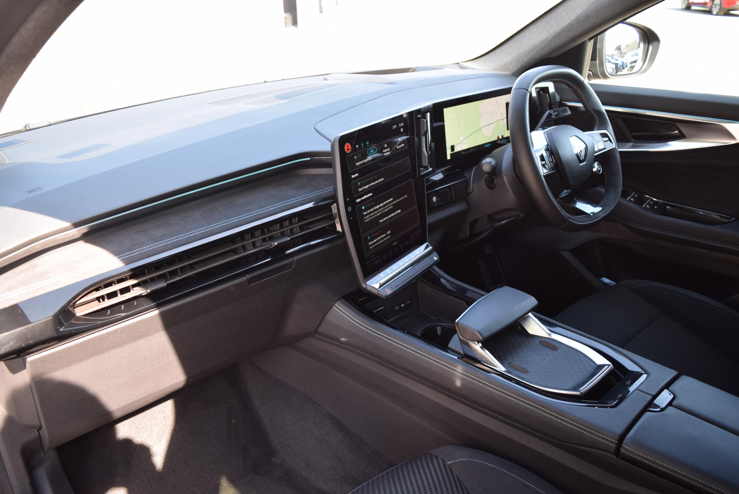 2023 RENAULT AUSTRAL E-Tech FHEV Techno Esprit Alpine 5dr Auto - vehicle photo 12 for sale on PureCar