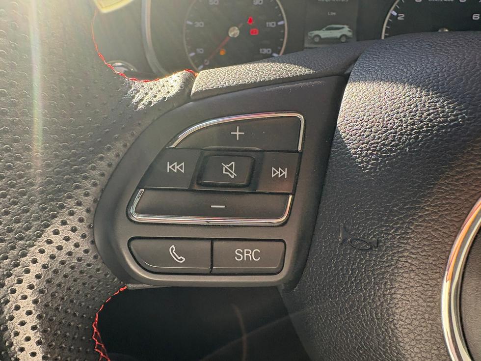 MG MG ZS Photo fef0b481-fa98-4a5d-86bd-f1fc7c5e26cf.jpeg