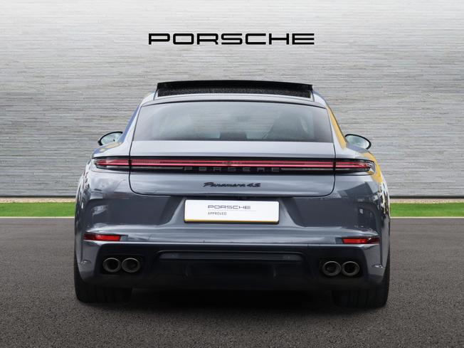 PORSCHE Panamera Photo 6