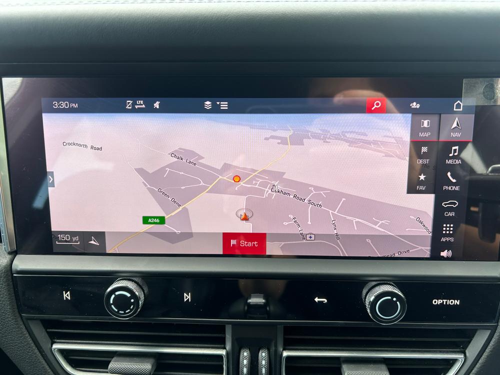 Used Porsche Macan YO72UHW 36