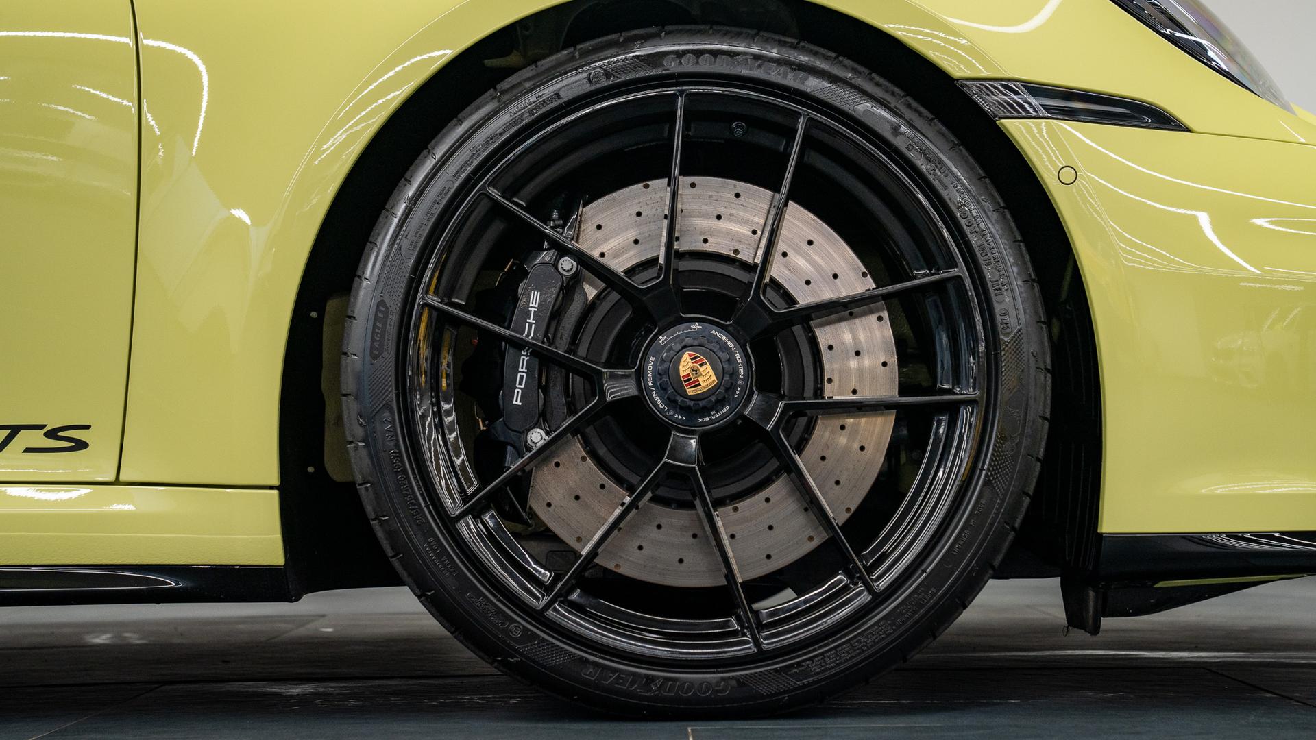 Porsche 911 (992.2) Photo ff1c9072-bef3-4623-a4a0-220aeb3d789d.jpg