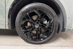 VOLKSWAGEN Tiguan Photo 5