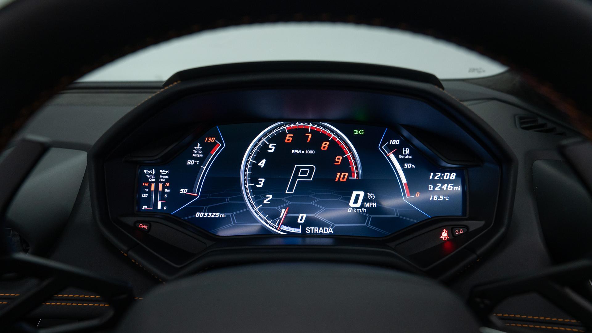 LAMBORGHINI Huracan Photo ff36ed57-5ebc-49e2-9467-6be10e9e33e4.jpg