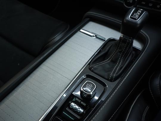 Volvo V90 Photo ff43fb42-fa5e-4f90-a13c-5e6def8cef1a.jpg