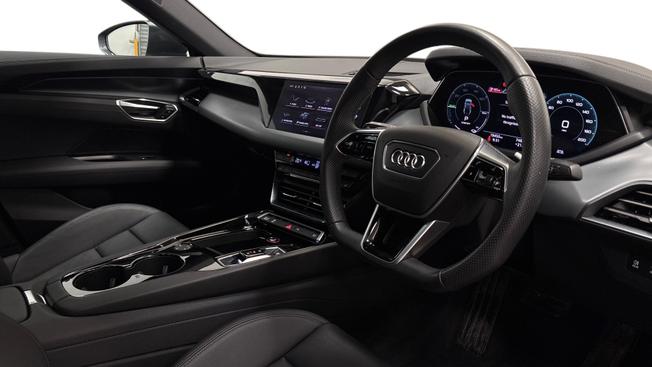 Audi e-tron GT Photo 6
