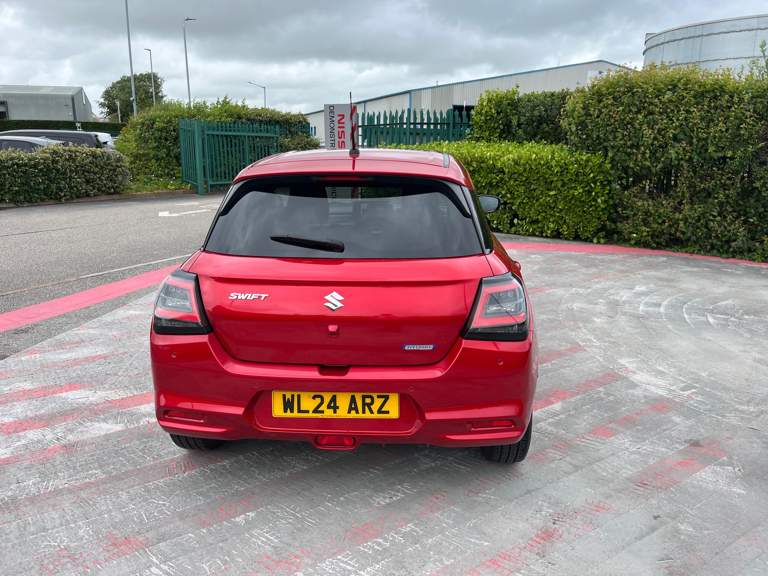 Suzuki Swift Photo 4