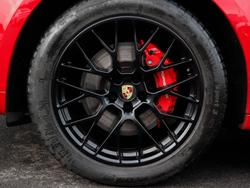 PORSCHE Macan Photo 4