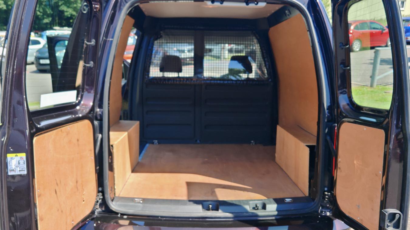 Used Volkswagen Caddy AE67XSM 8