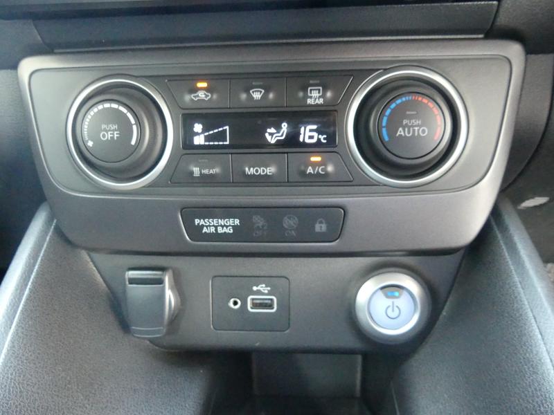 Nissan Leaf Photo ff8f827a-0a46-44dd-99c2-d131fc952815.jpg