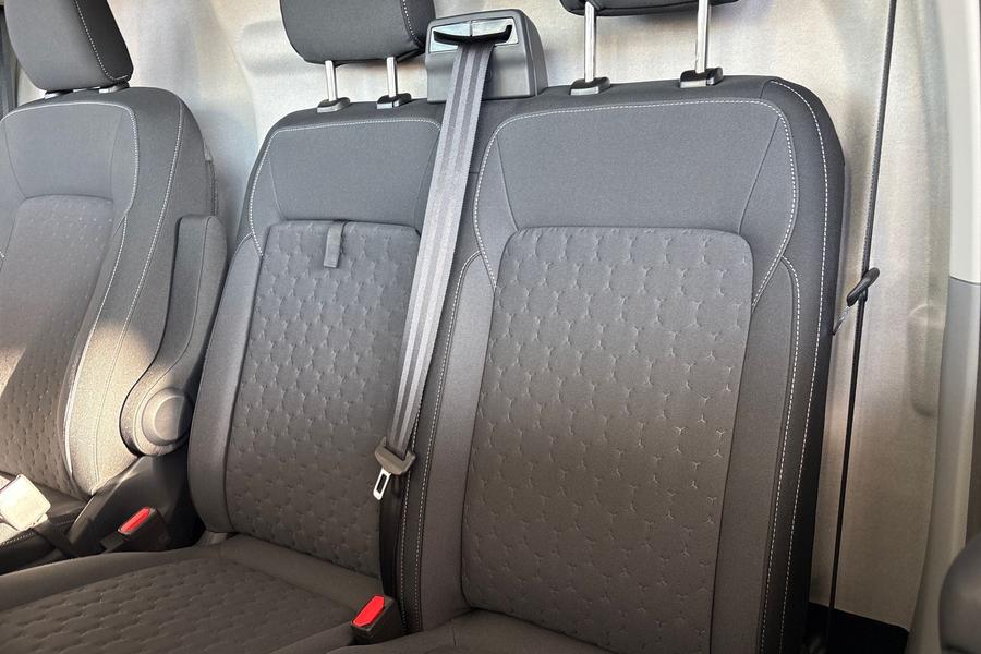 Ford TRANSIT CUSTOM Photo ff91656d-d2cd-4fb1-903e-fba949b20f57.jpg