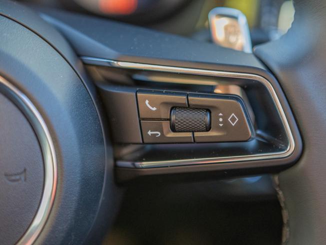 PORSCHE Macan Photo 22