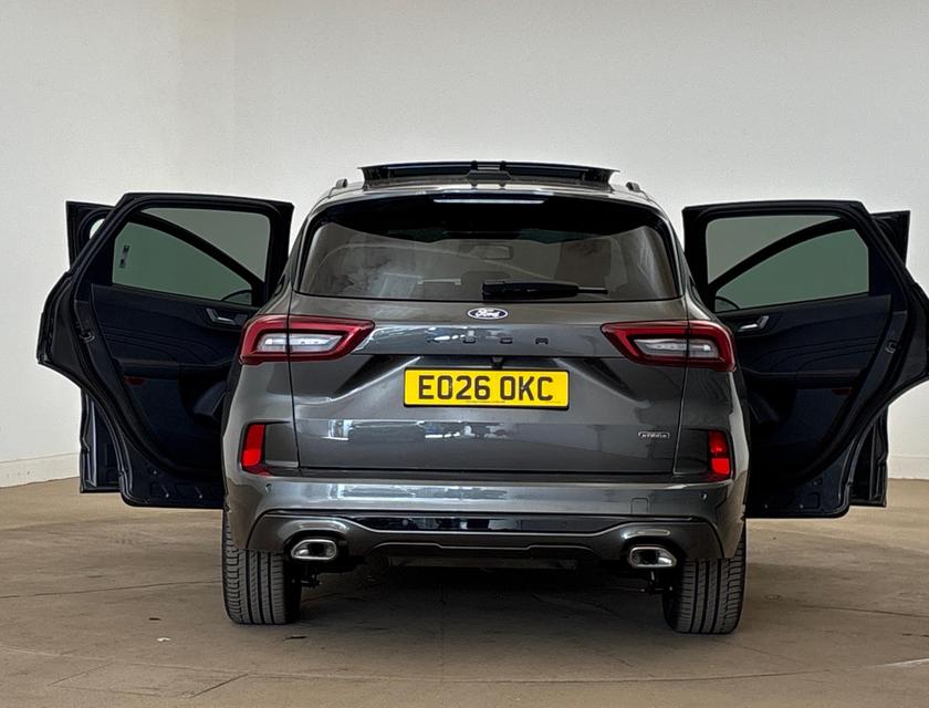 Ford Kuga Photo ffae1313-ed0a-45f4-85b7-35fb322567f2.jpg