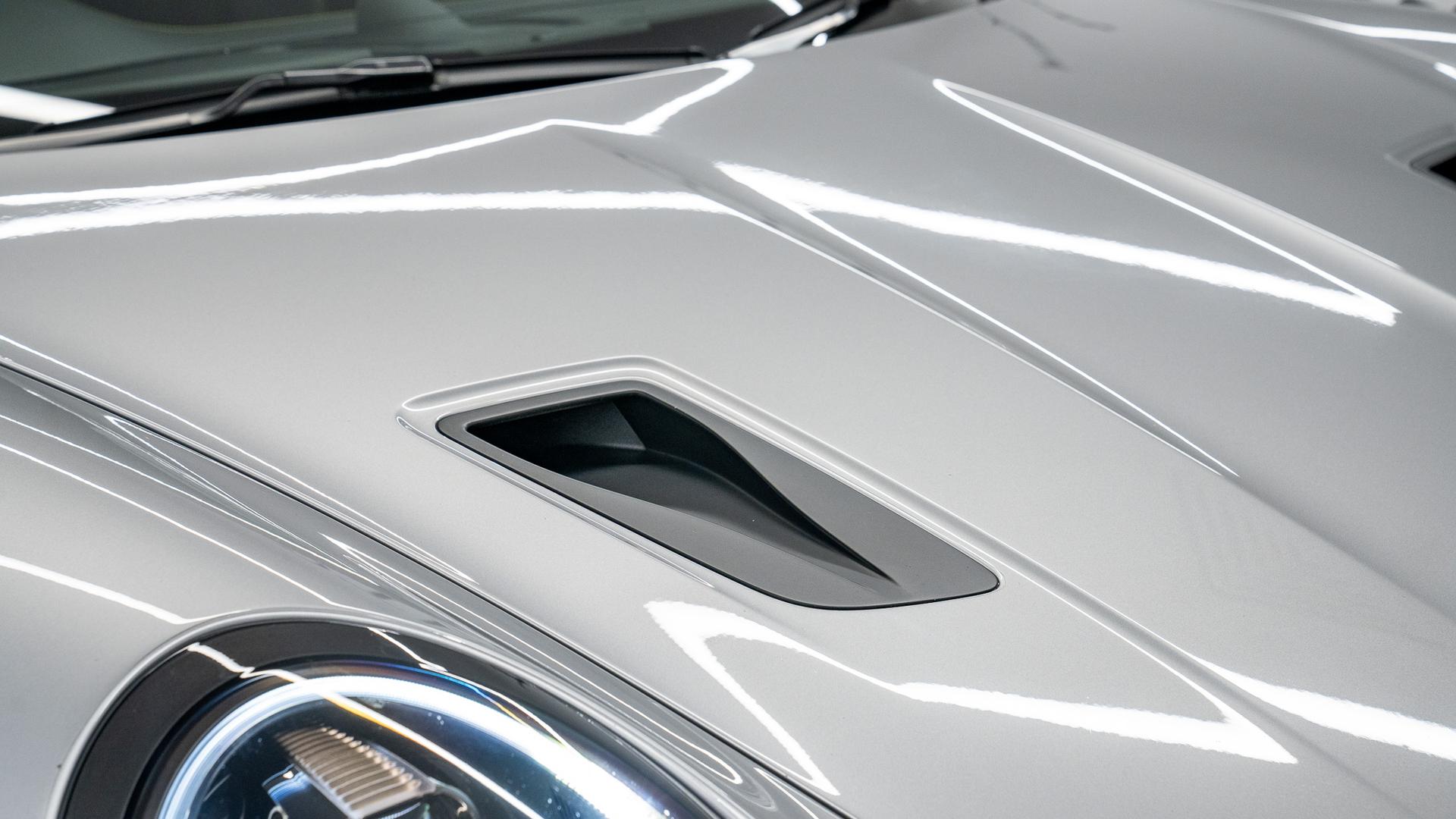 Porsche 911 Photo ffae8676-4d73-4d90-8c9f-773a4666ba24.jpg