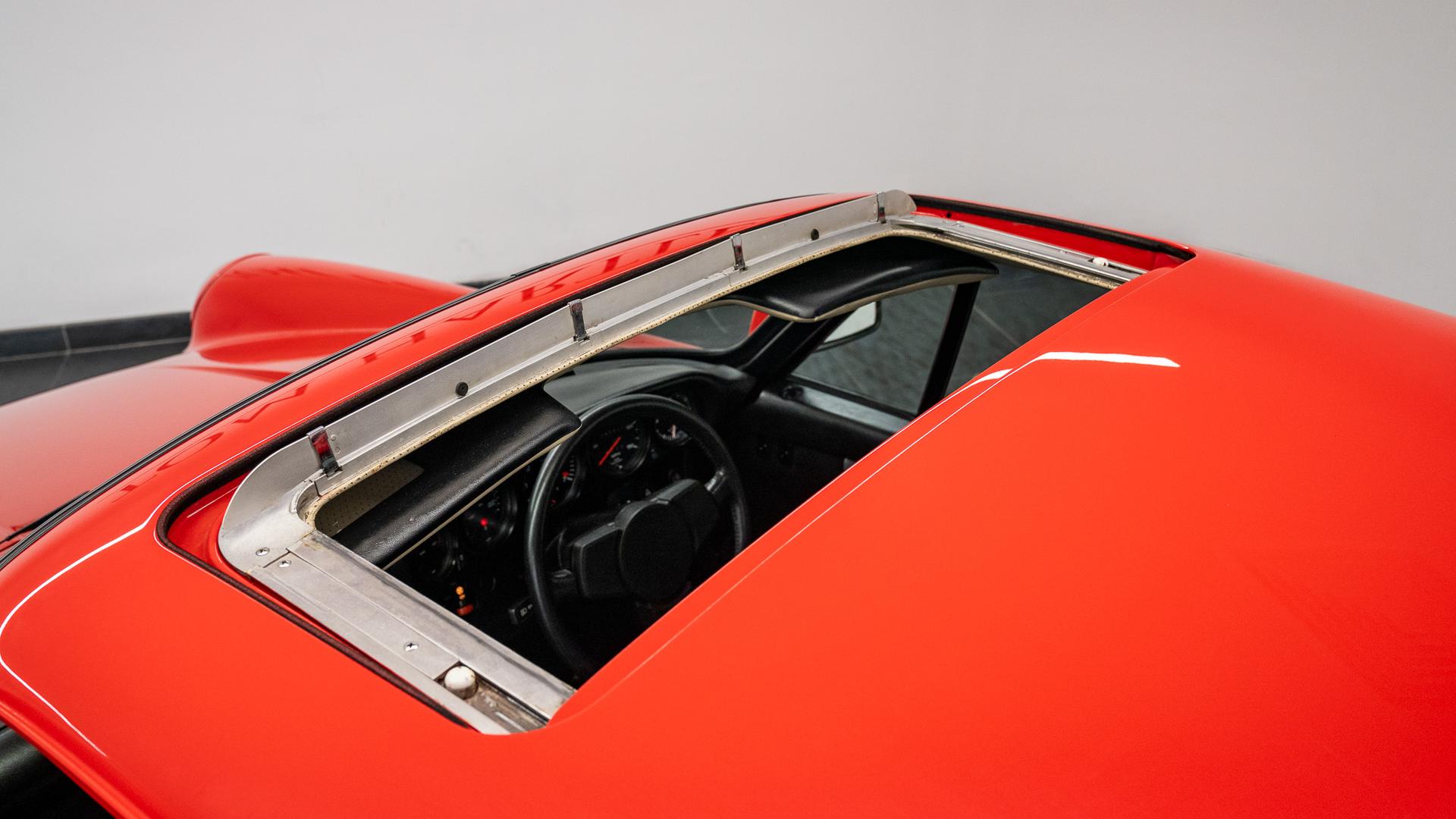 Porsche 911 Photo ffb9a4eb-1251-4695-8388-19ee8acb6caa.jpg