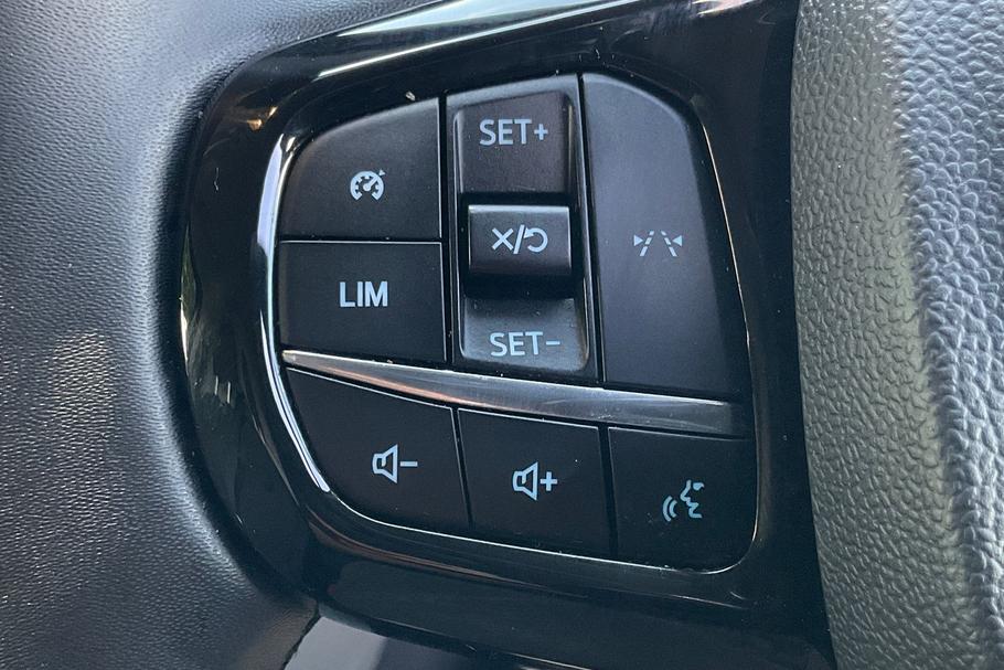 Used Ford TRANSIT CUSTOM NEWCUSTO20 23