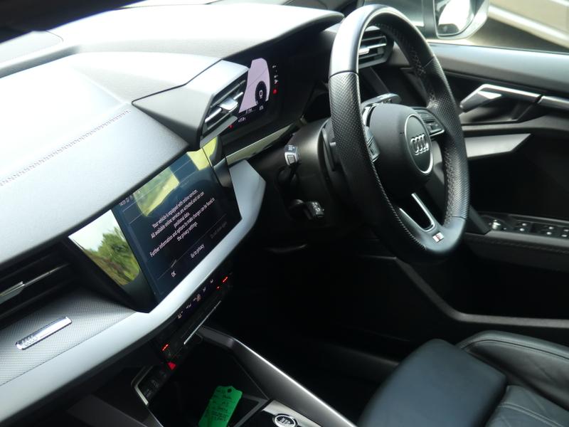 Audi A3 Photo ffcf4c5c-d5d3-4db2-b96f-ab6a4f3125e7.jpg