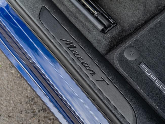 PORSCHE Macan Photo 29