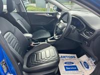 Ford Focus Photo 9