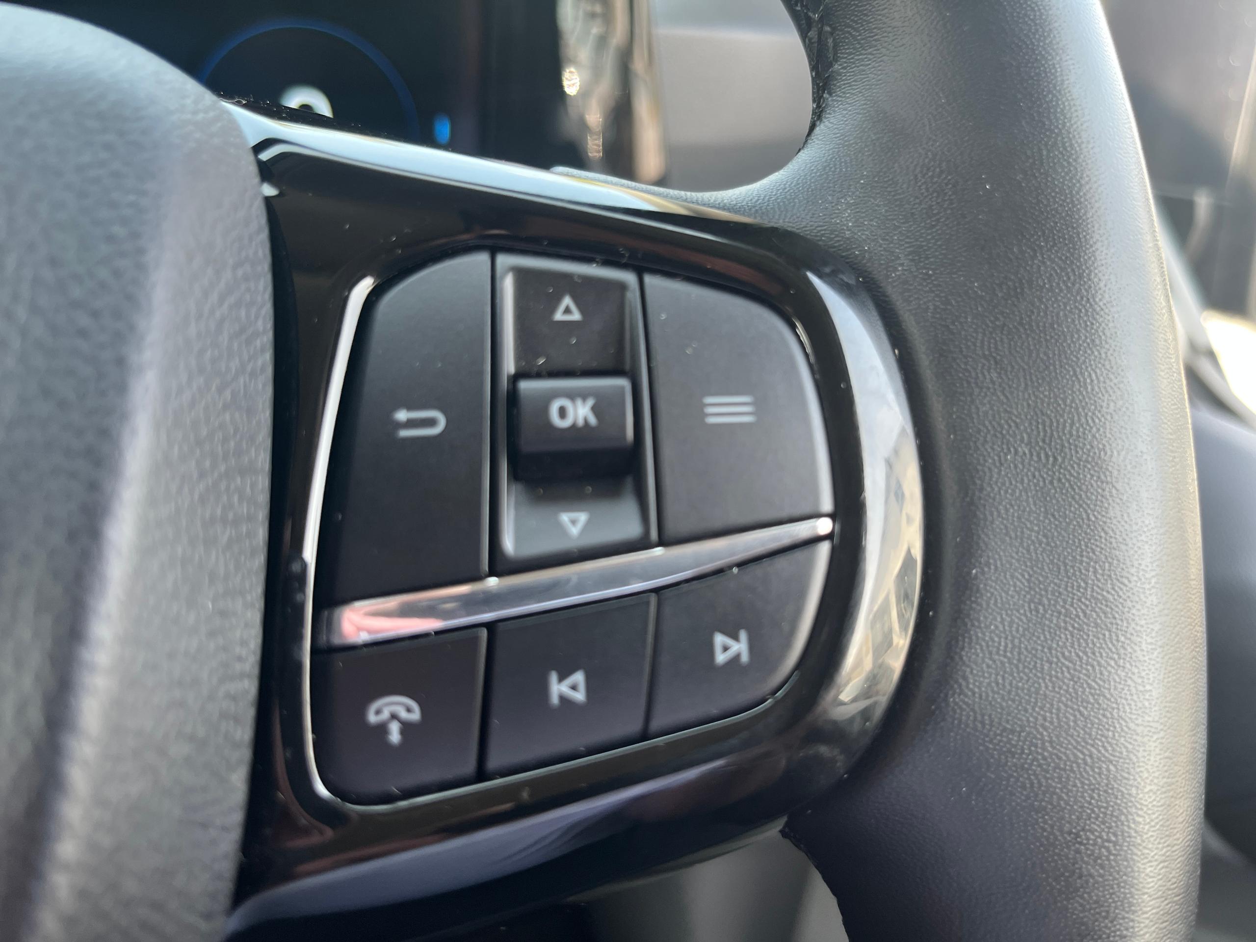Used Ford TRANSIT CUSTOM VO25YWX 26
