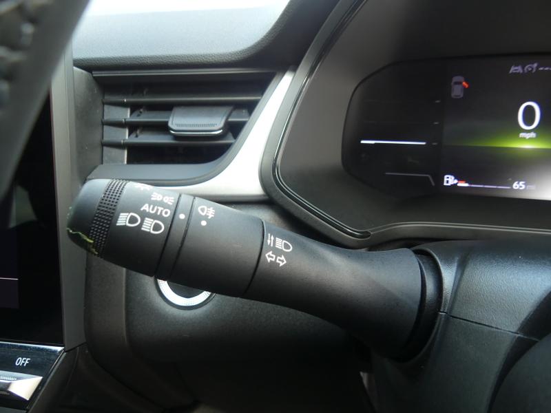 Renault Captur Photo fff8efa8-722e-431d-b82e-b9e8991e0e74.jpg
