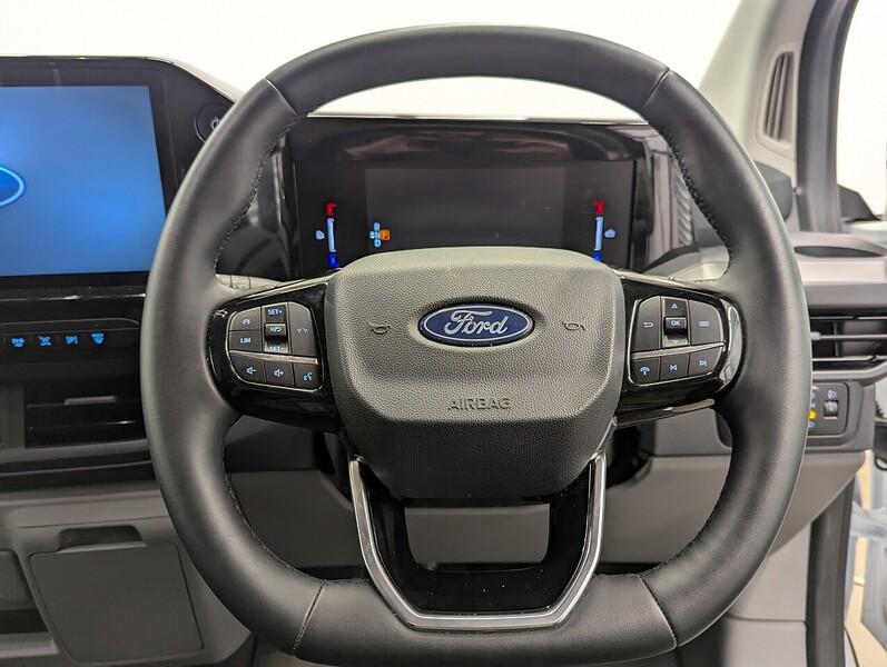 Ford E-Transit Custom Photo freshmotors-02fc29b941bdbd660b4c33d9ed7da8a52b3bcaec.jpg