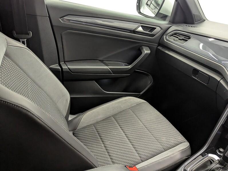 Volkswagen T-Roc Photo freshmotors-037a2ab6a47f68e89f4e3178e4e76be41c7a4738.jpg