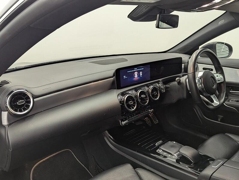 Mercedes-Benz CLA Photo freshmotors-06a5cc78c3039e6cc31125654b65debed3ce5e34.jpg