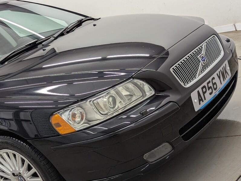 Volvo V70 Photo freshmotors-07687883ac00e0b86b8be6b570a58fc615b8a343.jpg