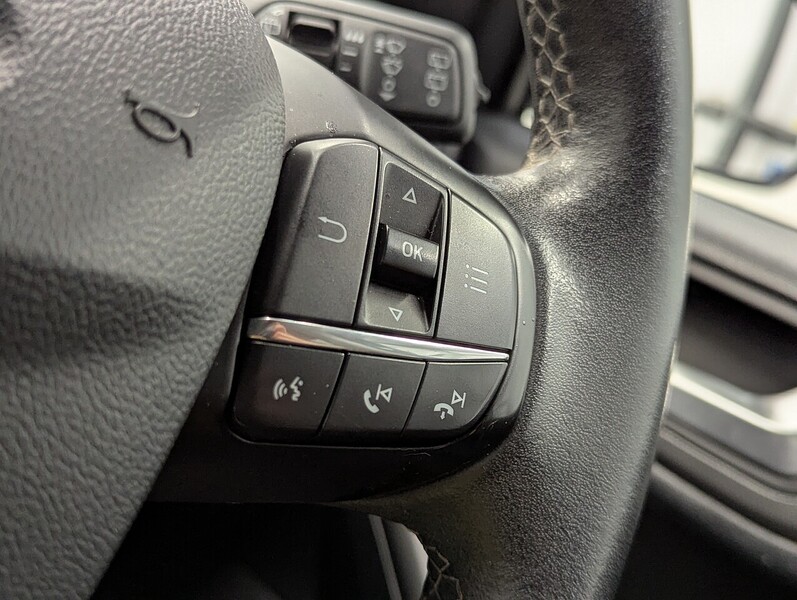 Ford Focus Photo freshmotors-098df08d2bd4f7121703cabec1517c22da30ee6b.jpg